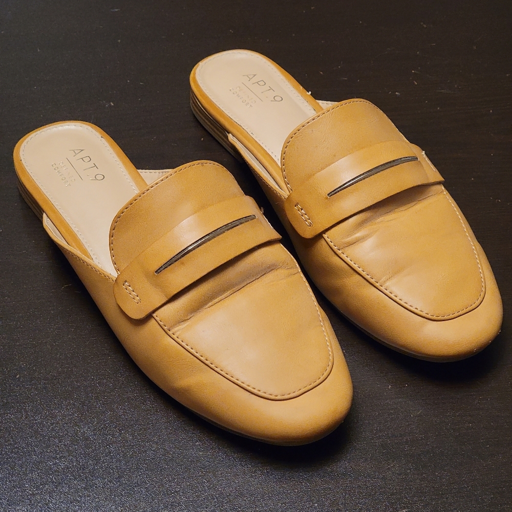 Apt. 9 Situation Slip on Mules